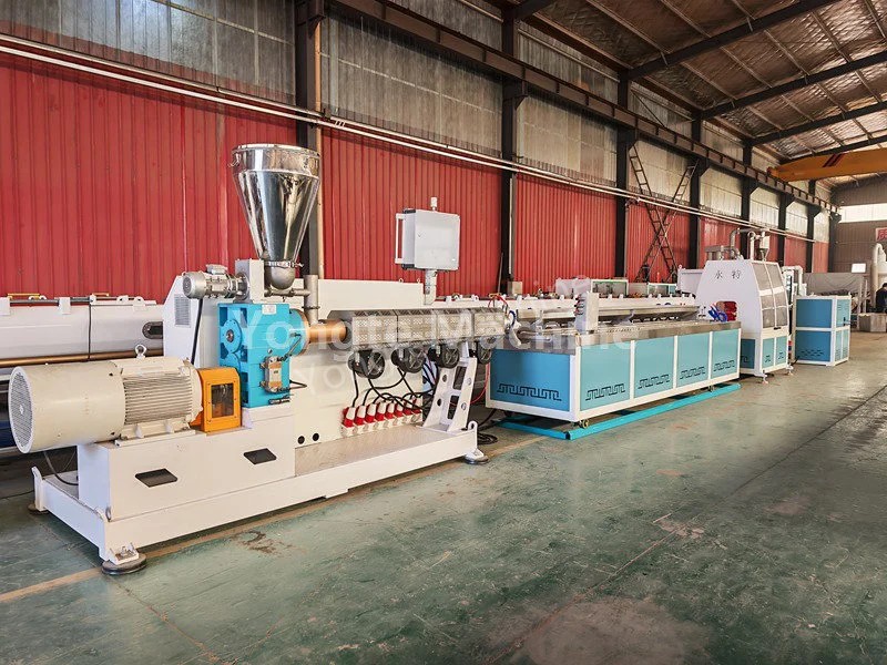 Машина для виготовлення крапельного шланга для крапельного зрошення